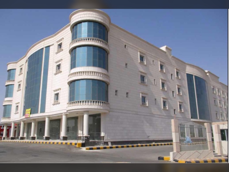 مبنى سكني و تجاري